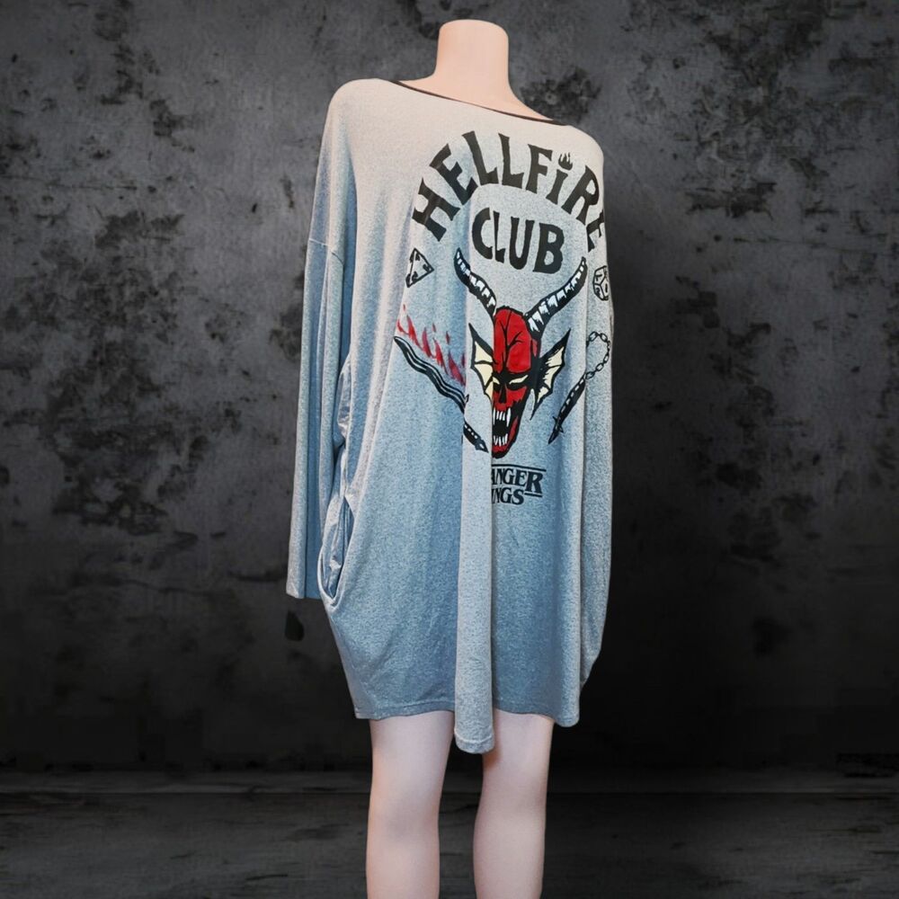 NWOT Stranger Things Hellfire Club Oversized Pajama Sleepshirt Pockets 2X - Picture 6 of 9